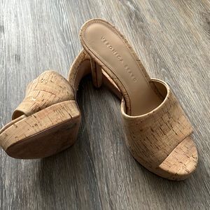 Veronica Beard cork colored slides